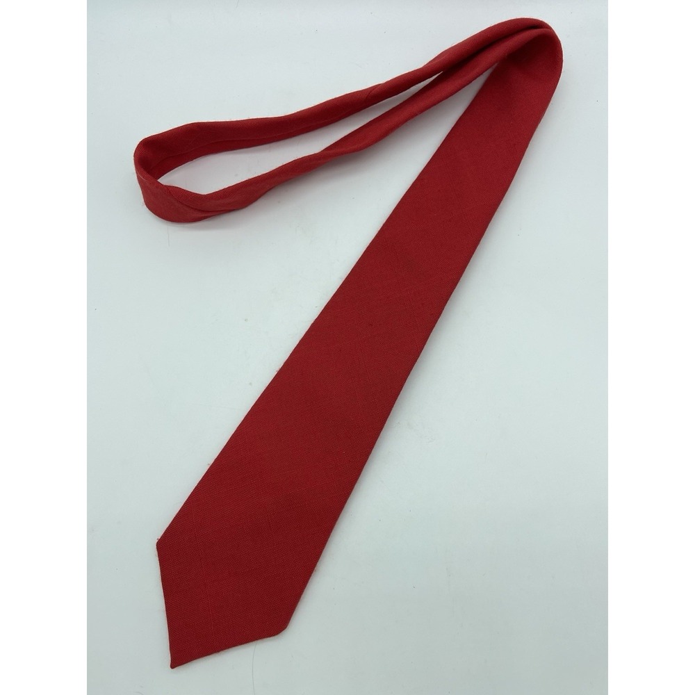 Vintage Cavalier Men's Tie Red 54" EUC‎